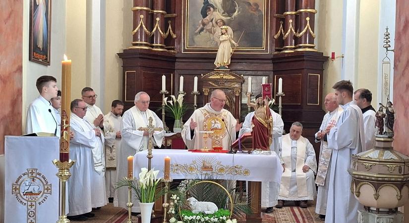 Ahol a hit erőforrás, a tudás érték, a szeretet pedig mindennapi gyakorlat