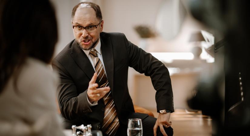 Majka megszólalt a választás után: nem bánja, hogy kihagyta a rendszerváltó koncertet, féltette magát a most leváltott kormány alatt