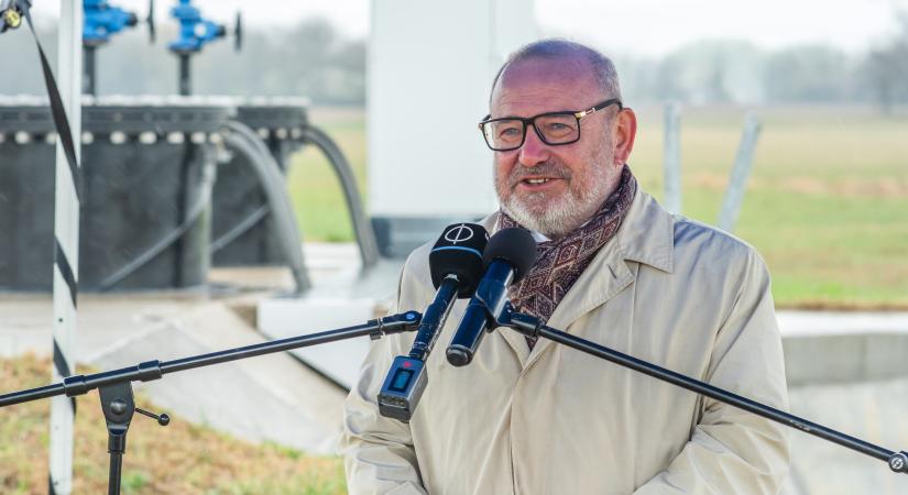 Még kiosztott több száz milliárd forintot a leköszönő Orbán-kormány