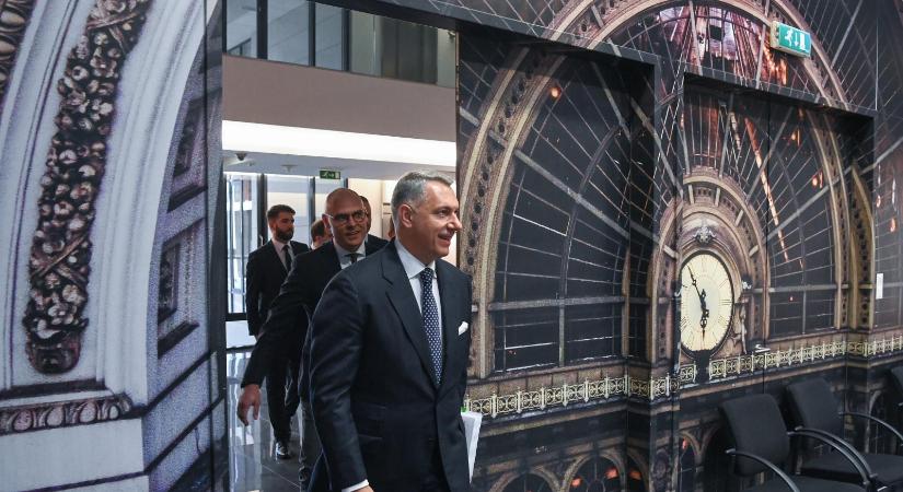 A MÁV egy másik igazgatósági tagja is megerősítette, hogy bizonyos döntésekben a kormány átnyúlt a fejük fölött