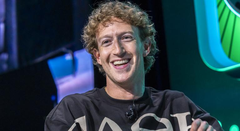 Létrehozzák Zuckerberg AI-mását, a főnök helyett ő beszélget majd az alkalmazottakkal