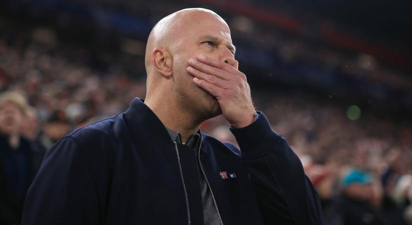 Arne Slot két döntését nem tudják megbocsájtani a szurkolók