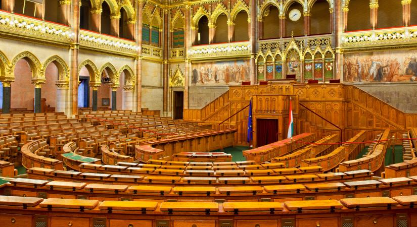 Mit jelent a kétharmados többség? Mutatjuk, a kétharmad hány mandátum a parlamentben