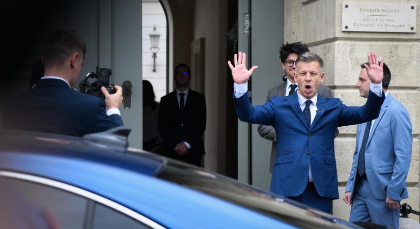 Sulyok Tamás Magyar Péternek fogja adni a kormányalakítási megbízást, megfontolja, hogy lemondjon