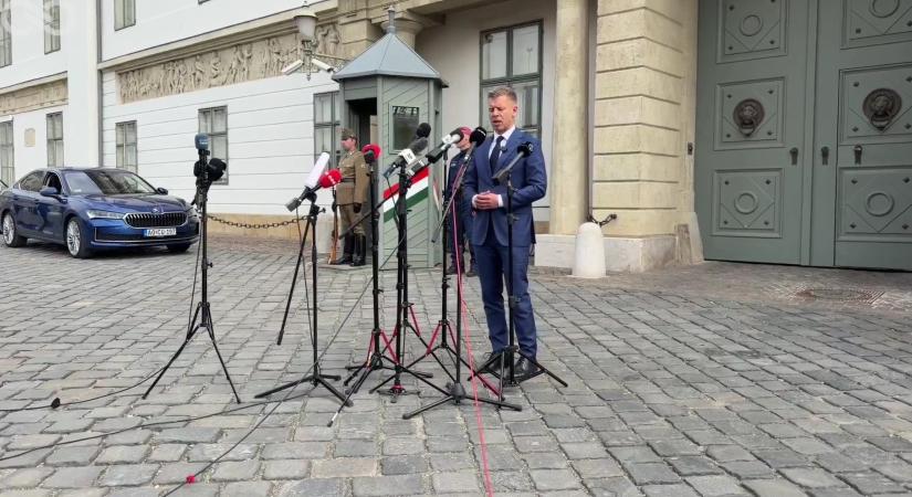 Magyar Péter: ,Sulyok Tamás alkalmatlan arra, hogy erkölcsi mérce vagy példakép legyen