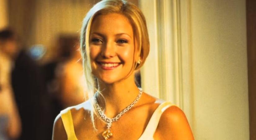 23 év után is tuti vétel: Mindenki kedvenc ruhája a 2000-es évekből újra trendi