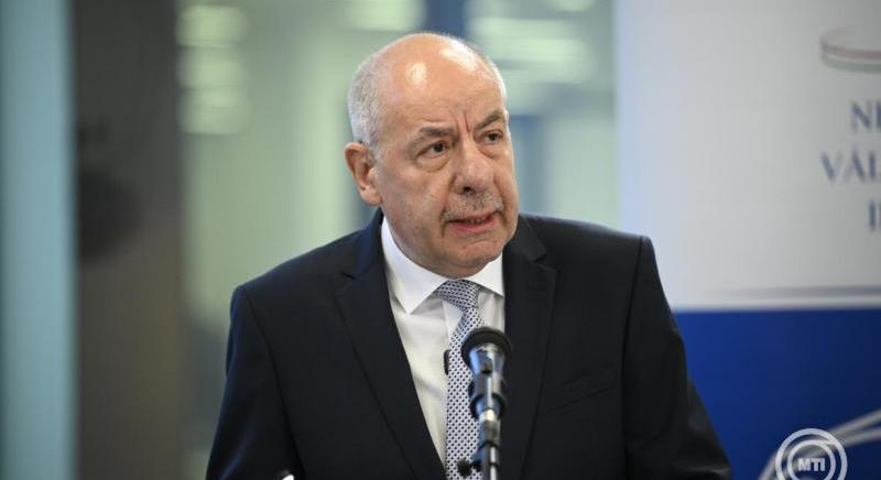 Magyar Pétert javasolja miniszterelnöknek Sulyok Tamás államfő