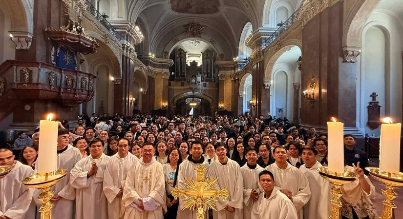 „Adjunk hálát Istennek az Ő rendíthetetlen szeretetéért” – nagyszabású filippínó zarándoklat érkezik Szentkútra