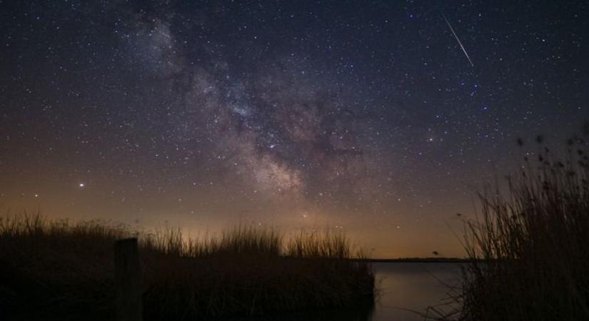 Jövő szerdán éjszakázzon a szabadban, két páratlan dolgot is látni fog az égen