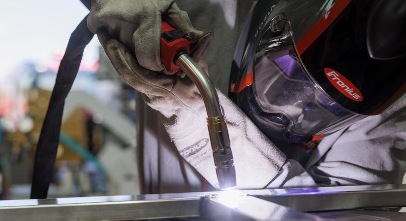 Csúcstechnológia a kézben: kézi MIG/MAG hegesztés a Fronius Fortis és TPS/i berendezéseivel