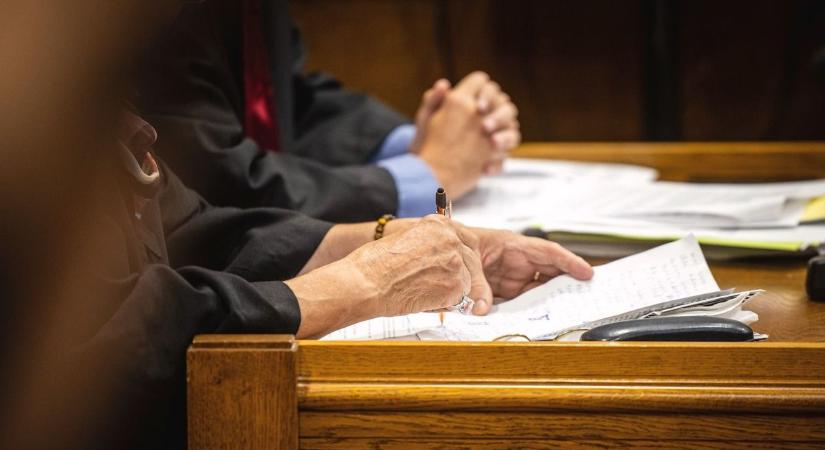 Válogatott testi-lelki gyötrelmek: folytatódik a fogva tartott kínai kisfiú finn nevelőszüleinek tárgyalása