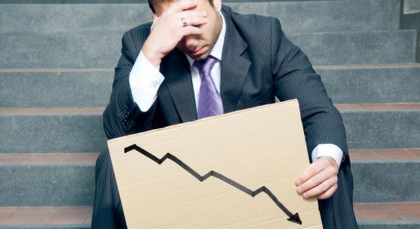 Még akár technikai recesszióba is süllyedhet idén a magyar gazdaság