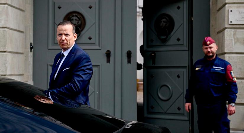 Toroczkai Lászlóval egyeztetett a köztársasági elnök