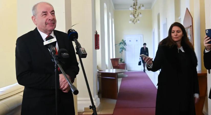 Volt kommunikációs igazgatója szerint Sulyok Tamás nem fog lemondani