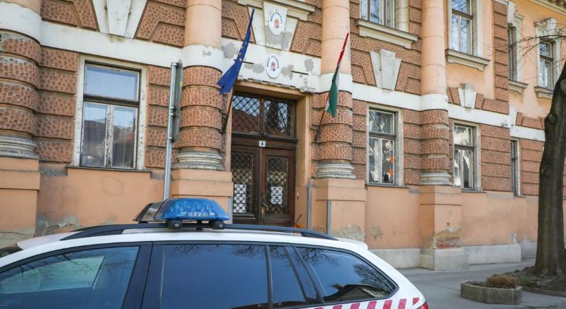 A sírból üzent a nagyapa? Brutálisan lebukott a kapzsi unoka Miskolcon