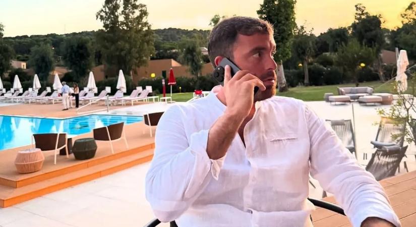 Hajnali hívás tette tönkre a romantikát: ezért nincs barátnője Fabrizio Romanónak