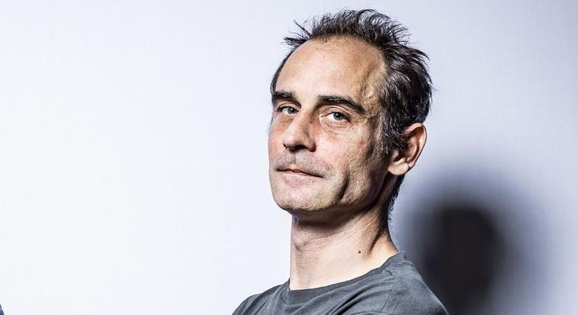 Teljes anyagi csődbe mehetnek a Kutyapárt politikusai, adománygyűjtésbe kezdtek