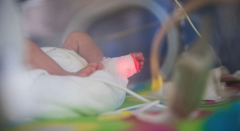 Mély fájdalom Erken: túl korán lett angyalka a csecsemő