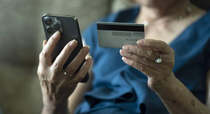 Nagyon vigyázz, ha ilyennel keresnek a Facebookon: több százezer forintot bukhatsz