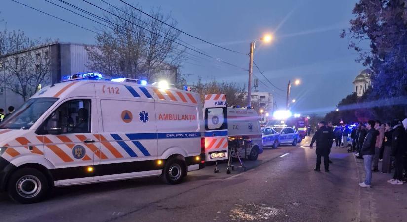 Tűz a szociális tömbházban: válságos állapotban az egyik lakó