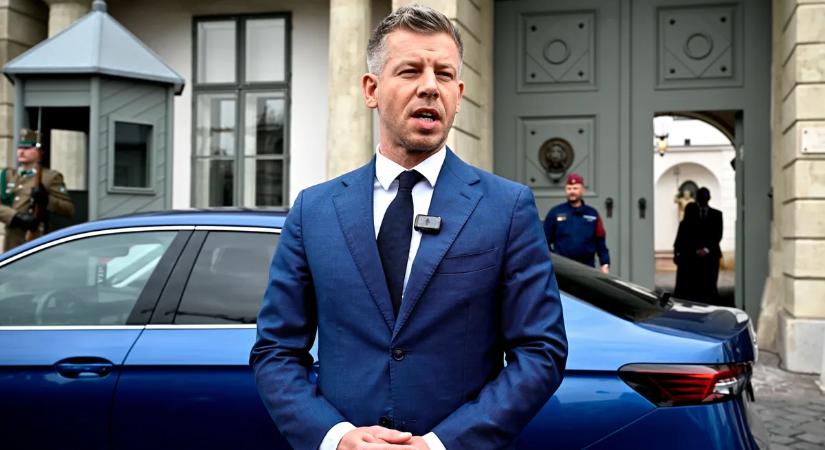 Magyar Pétert irányba tették a kommentelők, besokalltak a stílusától