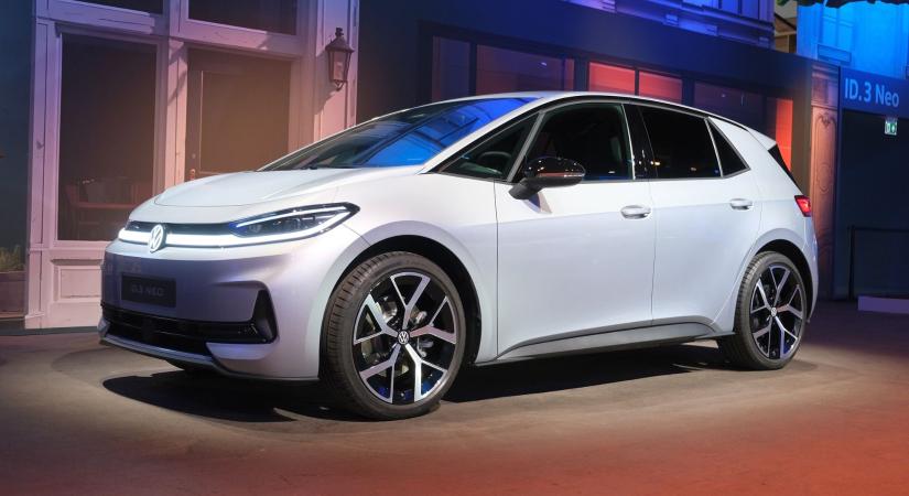 Új névvel, sok újdonsággal itt a VW villanyautója