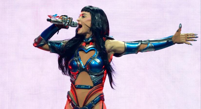 Katy Perry szerint kamu, hogy szexuálisan zaklatta Ruby Rose-t, de az ausztrál rendőrség nyomozást indított