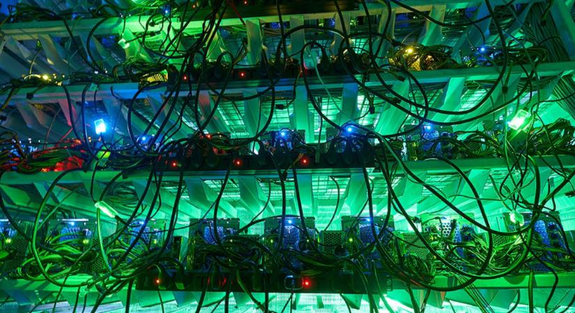 Nem Bitcoint bányásztak, hanem fifáztak – Így buktatta le a rendőrségi razzia a gigantikus FUT-farmot