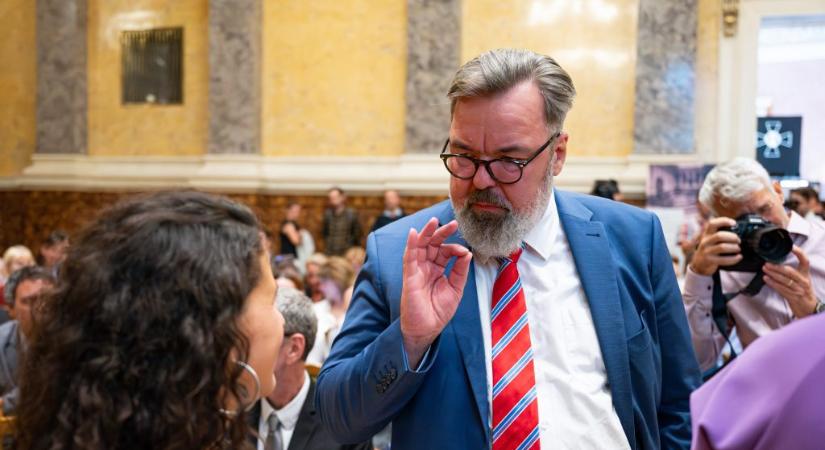 L. Simon László: A csaholóknak bocsánatot kell kérniük Orbán Viktortól