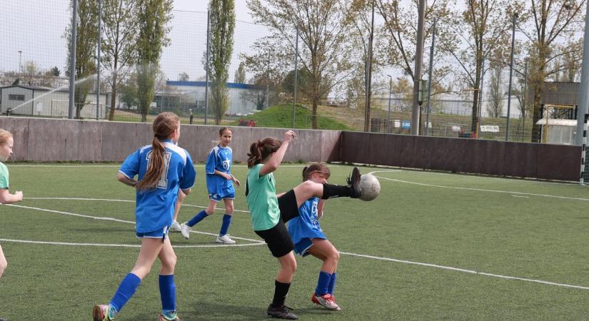 Sok-sok mosolygós arc mosolygó szemekkel – ilyen volt az első Nyuszi Kupa