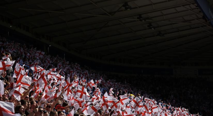 Vb 2026: Újabb trükkel fosztanák ki a szurkolókat, az angolok totálisan kiakadtak