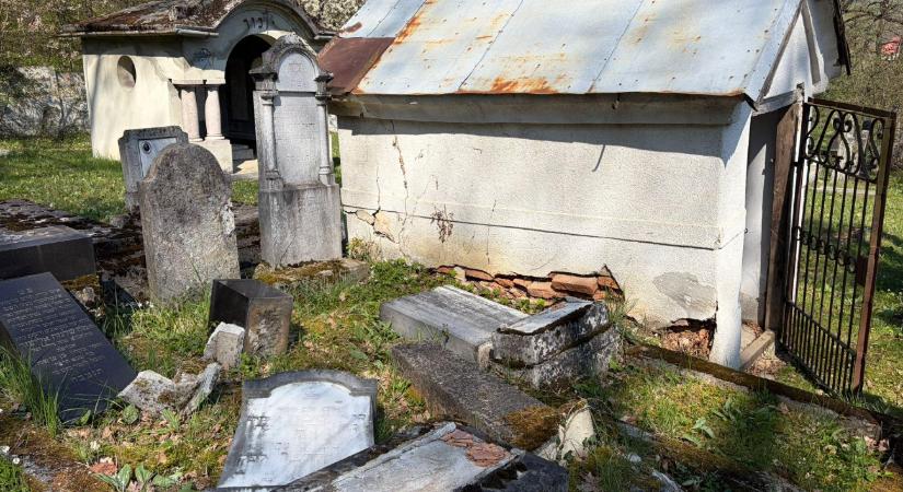 Elítélte a sírgyalázást a nagykövetség