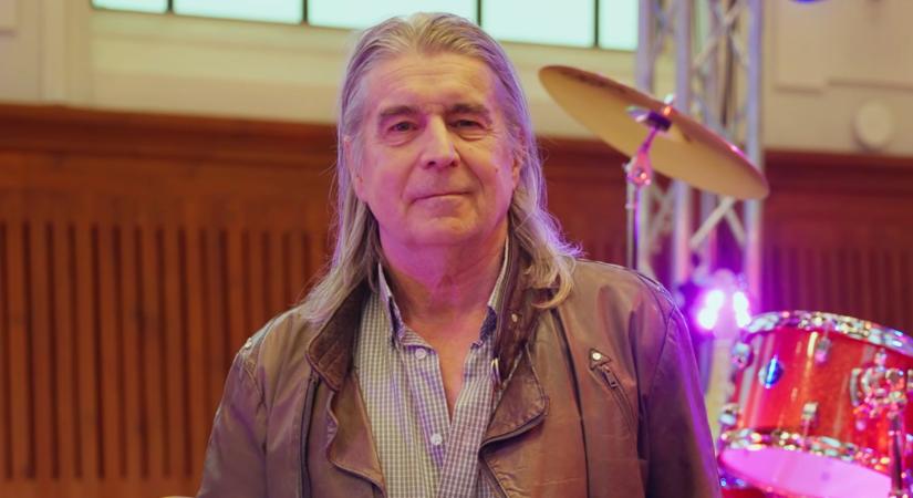 Révész Sándor: „A zene már nincs sem a fejemben, sem az álmaimban” – így van a sztrókja után négy évvel a Piramis legendája