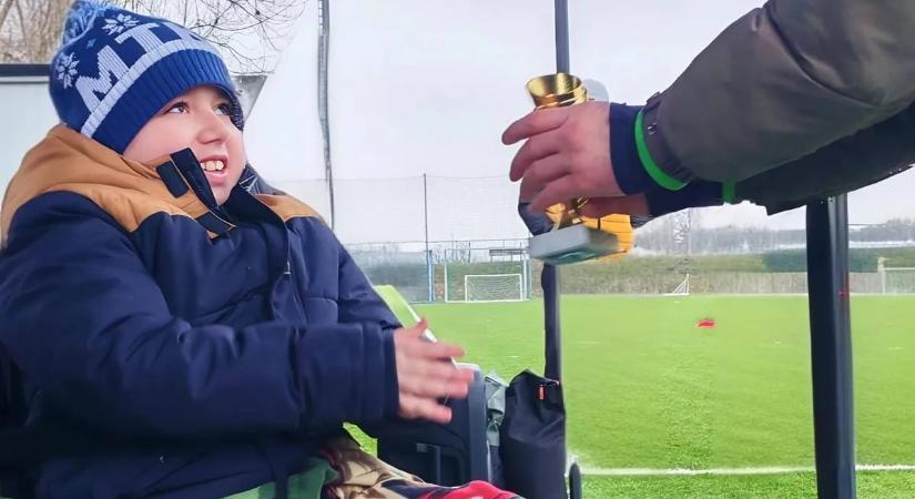 "Együtt hatalmas dolgokra vagyunk képesek" – Jótékonysági futóverseny adhat jövőt a súlyos beteg, tízéves Ádinak