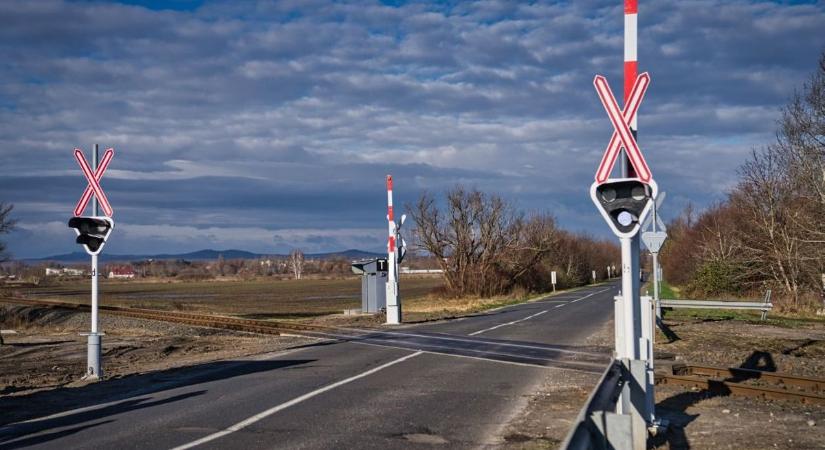 Időszakosan lezárja a GYSEV a vasúti átjárókat ezeken a településeken