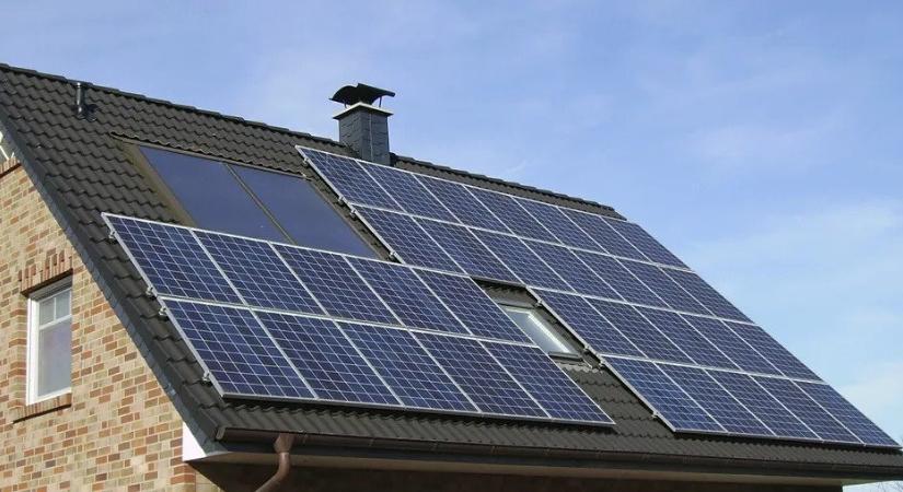 Felfüggesztették az energetikai otthonfelújítási programot Budapesten és hét megyében