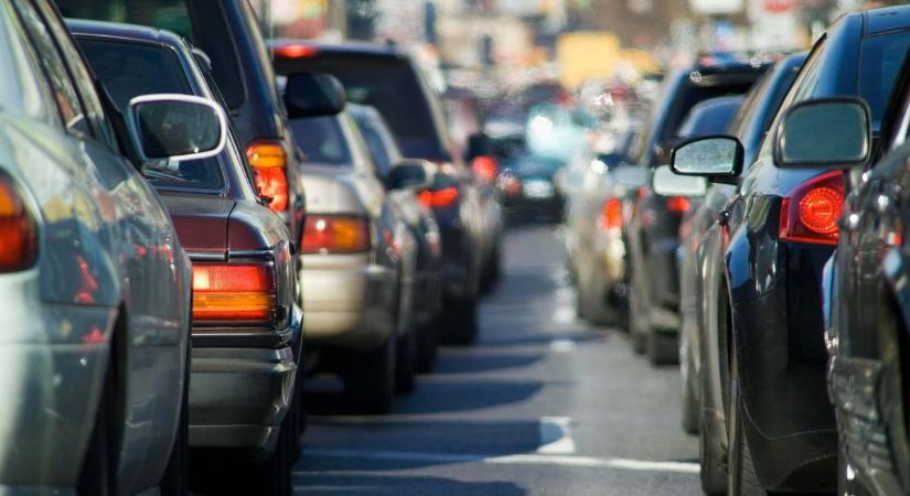 Figyelmeztet a NAV: rengetegen csúszhatnak ki a gépjárműadó határidejéből, de van kivétel