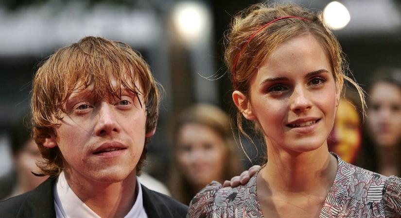 Emma Watson kipakolt Rupert Grint-ről: „Roppant kínos volt vele a csókjelenetet forgatni”