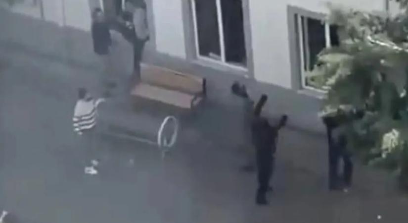 Most érkezett! Halálos iskolai lövöldözést jelentettek egy középiskolából