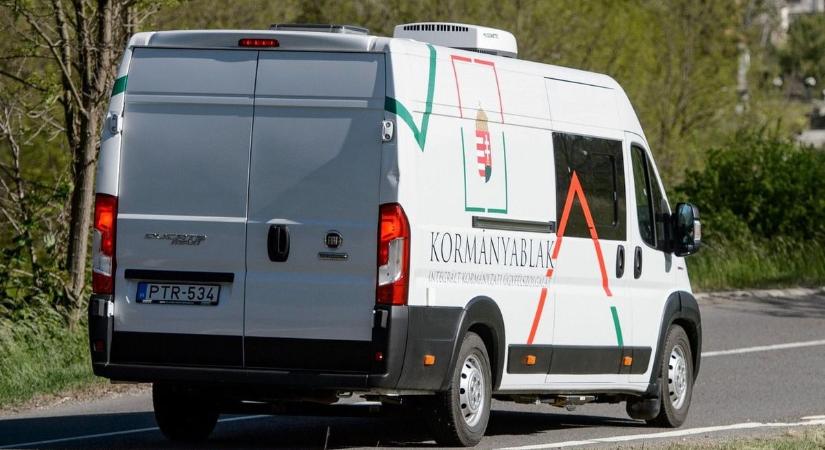 Újra járja a vidéket a kormányablakbusz, Szabolcsba is megérkezik