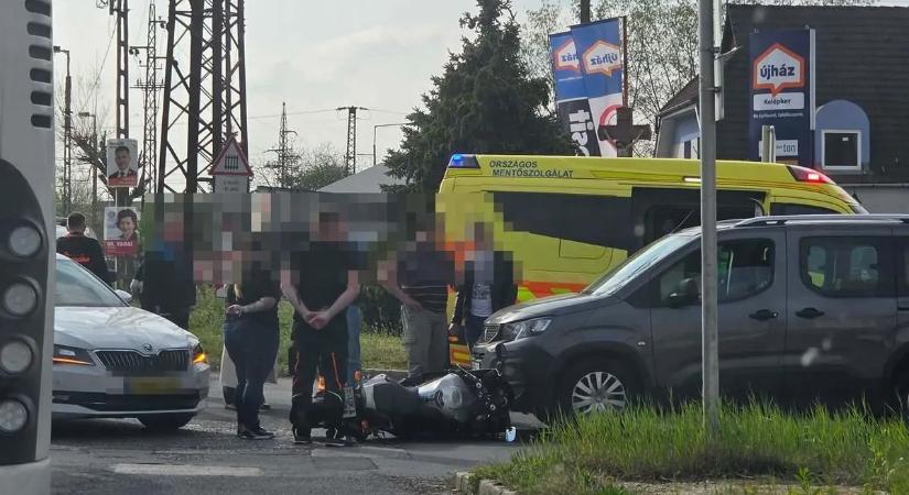 Döbbenetes ütközés - Motorbaleset történt Tatabányán