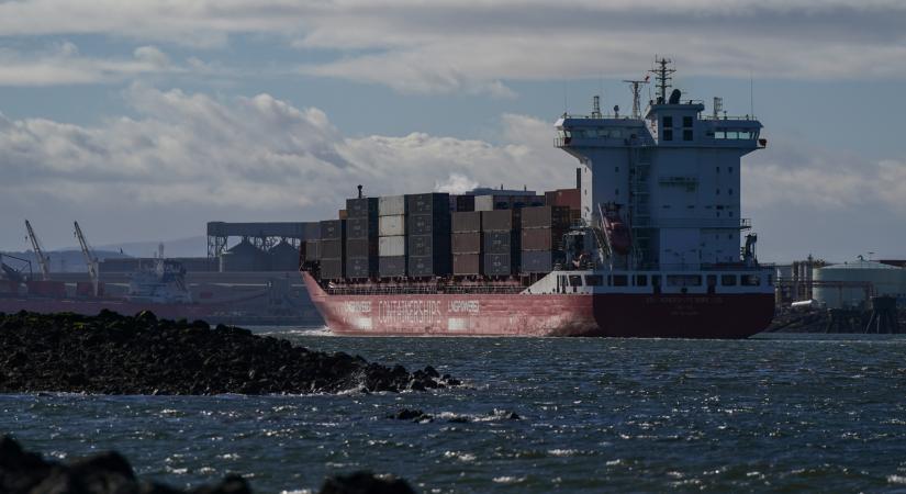 Hormuzi-szoros: a 40 kilométer széles tengeri folyosó, amitől az egész világ sorsa függ