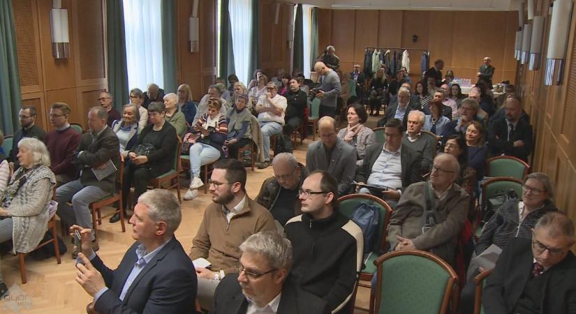 A múlt dokumentumai formálják a jelenünket