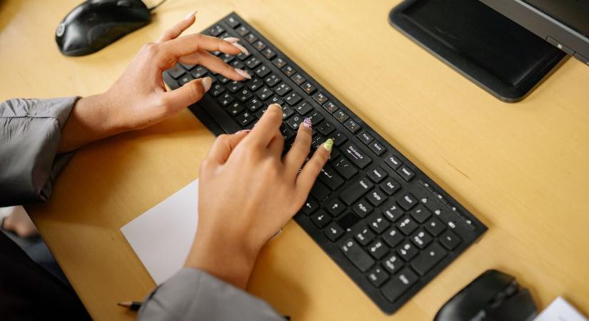 Ügyet intézne, de nehézkes az utazás? Most helybe megy a segítség