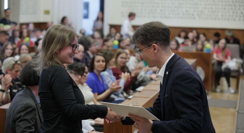 Taroltak a fiatal tehetségek: átadták a Fehérvári Diáknapok díjait (galéria)