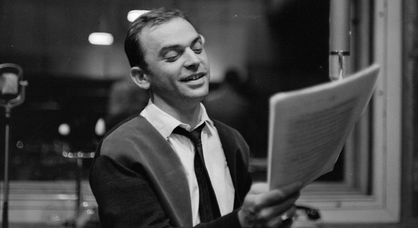 Retro fotókon a fiatal Bodrogi Gyula, ezért bolondult mindenki a ma 92 éves színészlegendáért