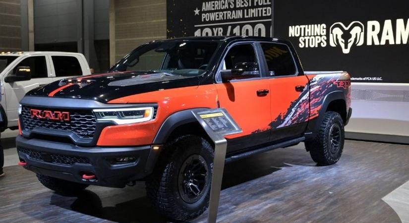 A legendás autógyártó erőre kapott, Európában már uralja a hibridpiacot