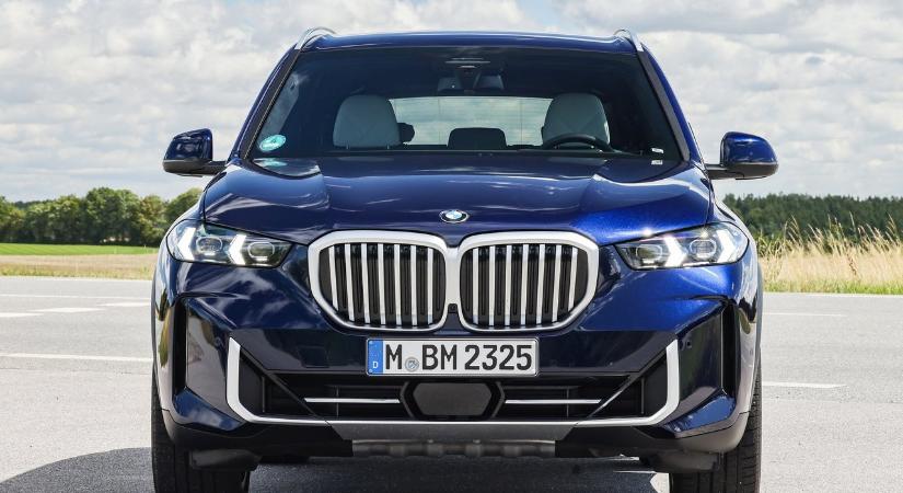 Vakfolt a volán mögött: ezért veszélyesek a mai SUV-k