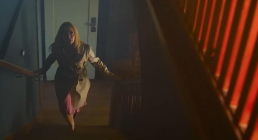 A horrofilmek királya újra meghódítja a mozitermeket, elsöprő magyar feliratos előzetes érkezett, óriásit fog tarolni