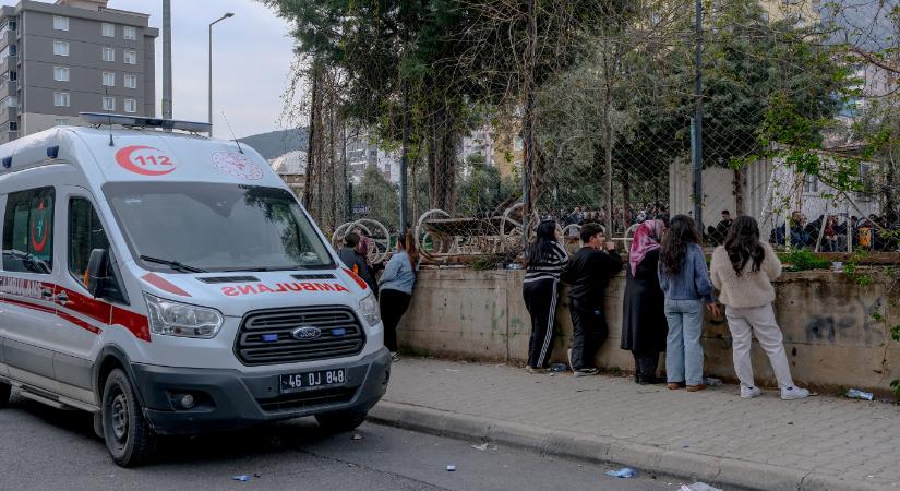 Két napon belül másodszorra volt iskolai lövöldözés Törökországban: kilencen meghaltak